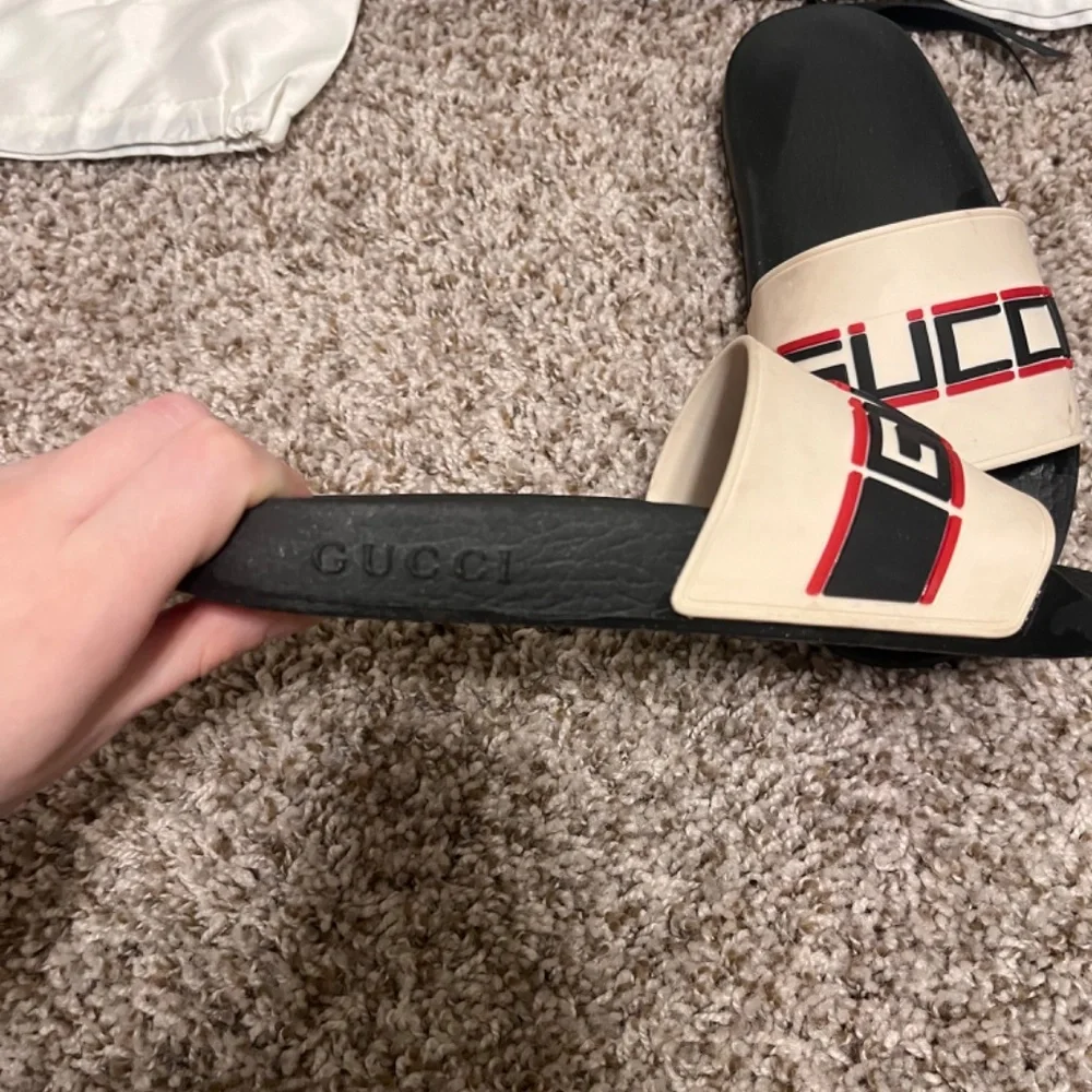 Gucci Slides - Picture 4 of 9